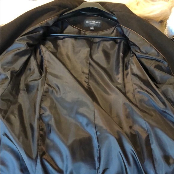 Gorgeous wool trench coat - Picture 6 of 8